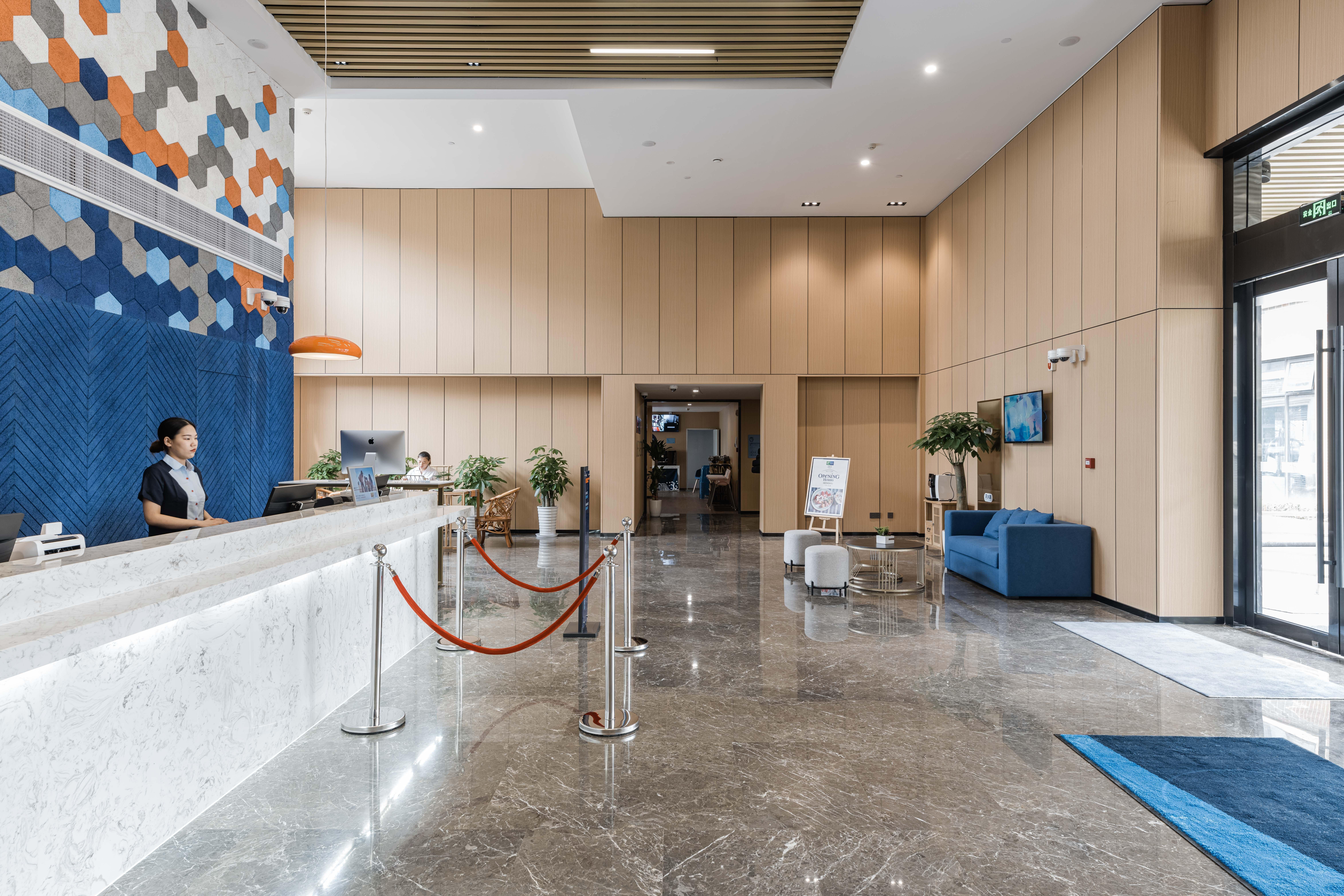 Holiday Inn Express Shanghai Pudong Chuansha, An Ihg Hotel Exterior foto