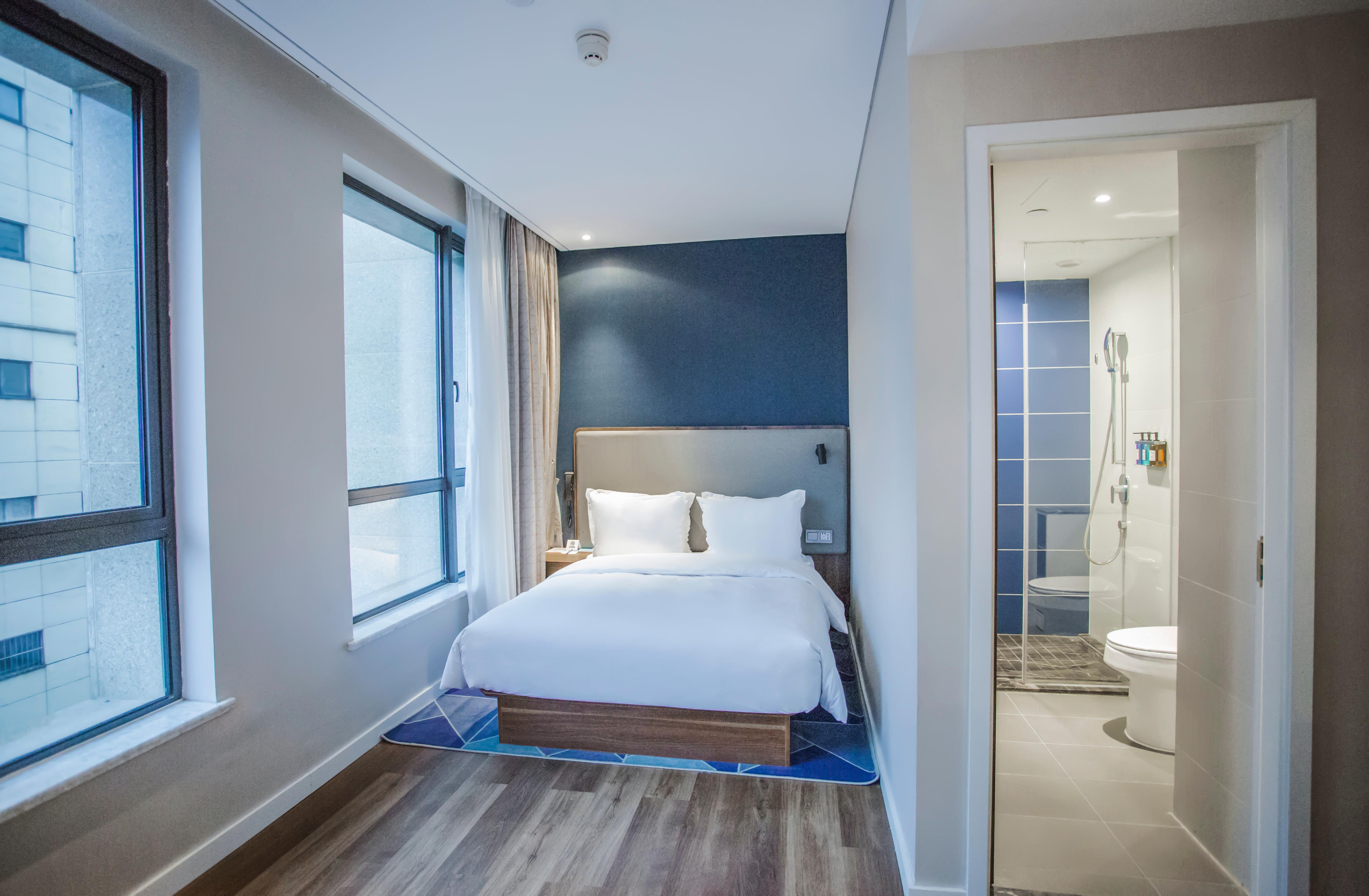 Holiday Inn Express Shanghai Pudong Chuansha, An Ihg Hotel Exterior foto